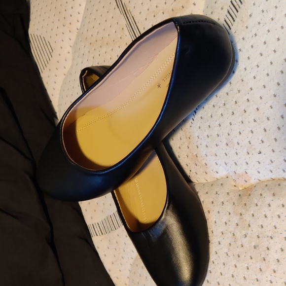 Faux leather flats - Picture 3 of 6
